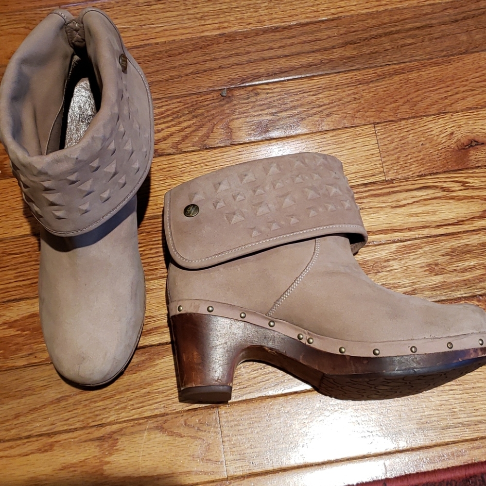 Uggs Suede Boots Euc Size 8 View 3